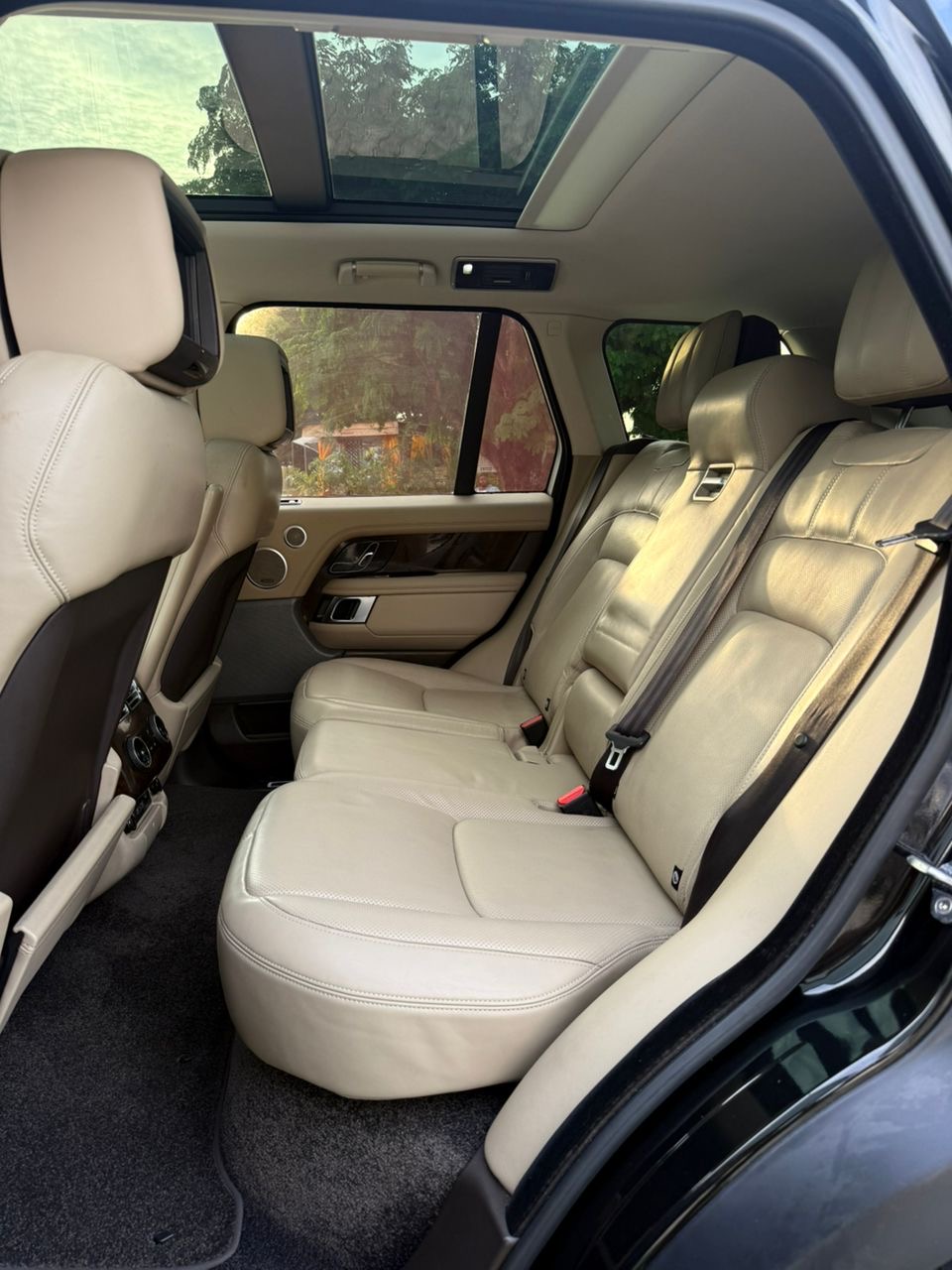 Range Rover Voque Super Charge - View 4