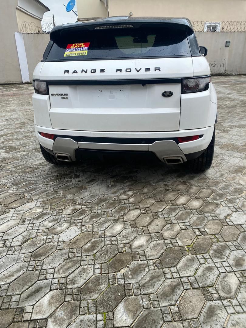 Evoque - View 2