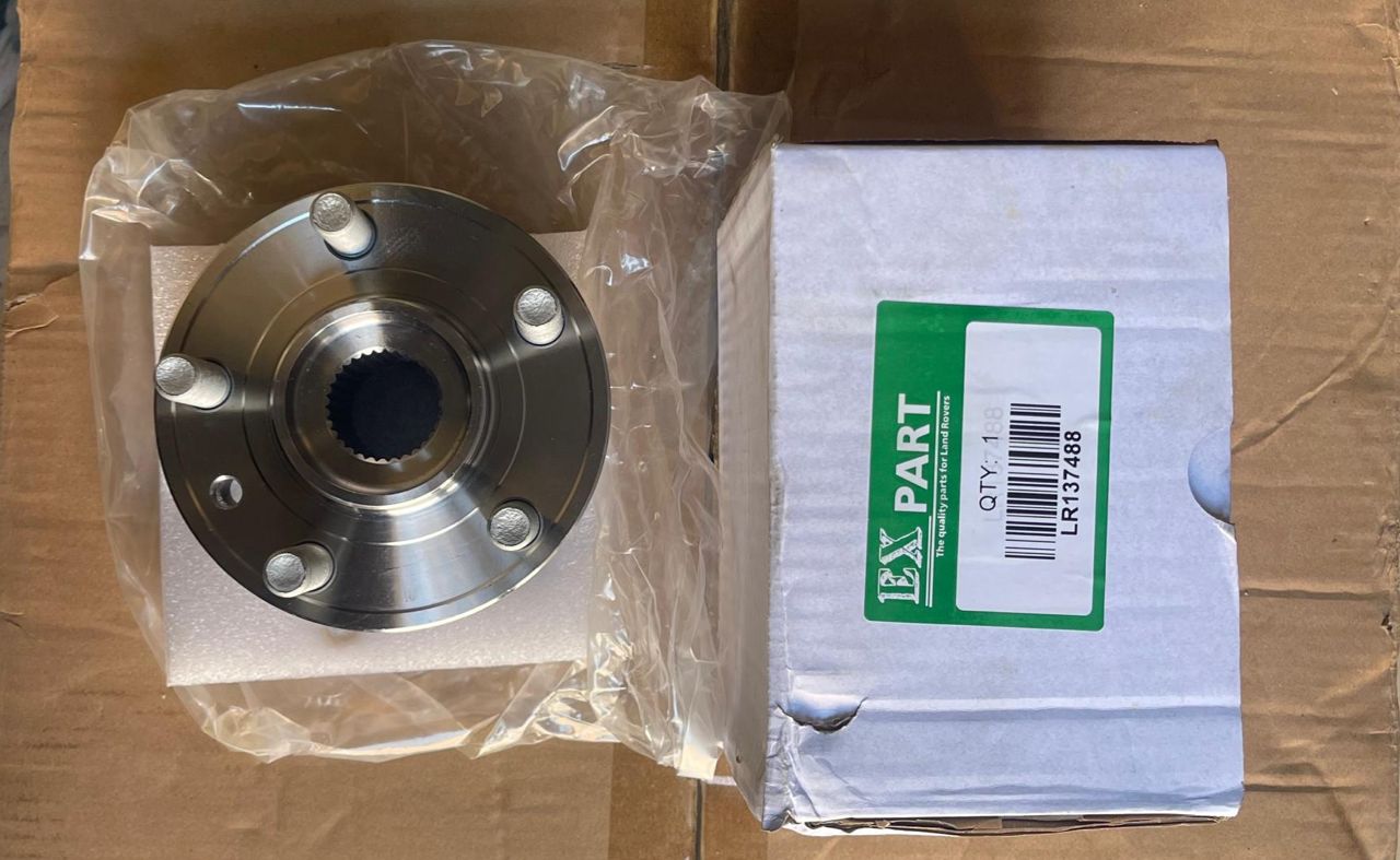 Front Hub Sports / Lr3/ Lr4 2006-2012 - View 3