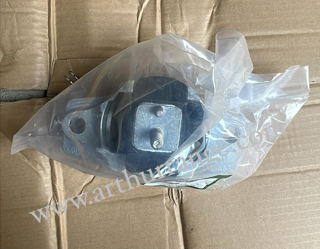 Engine mount - View 2