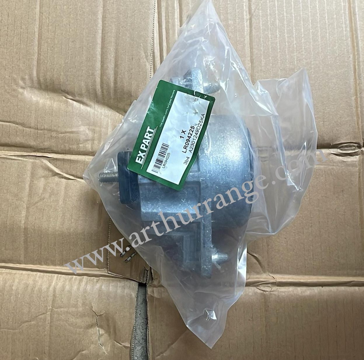 Engine mount - View 3