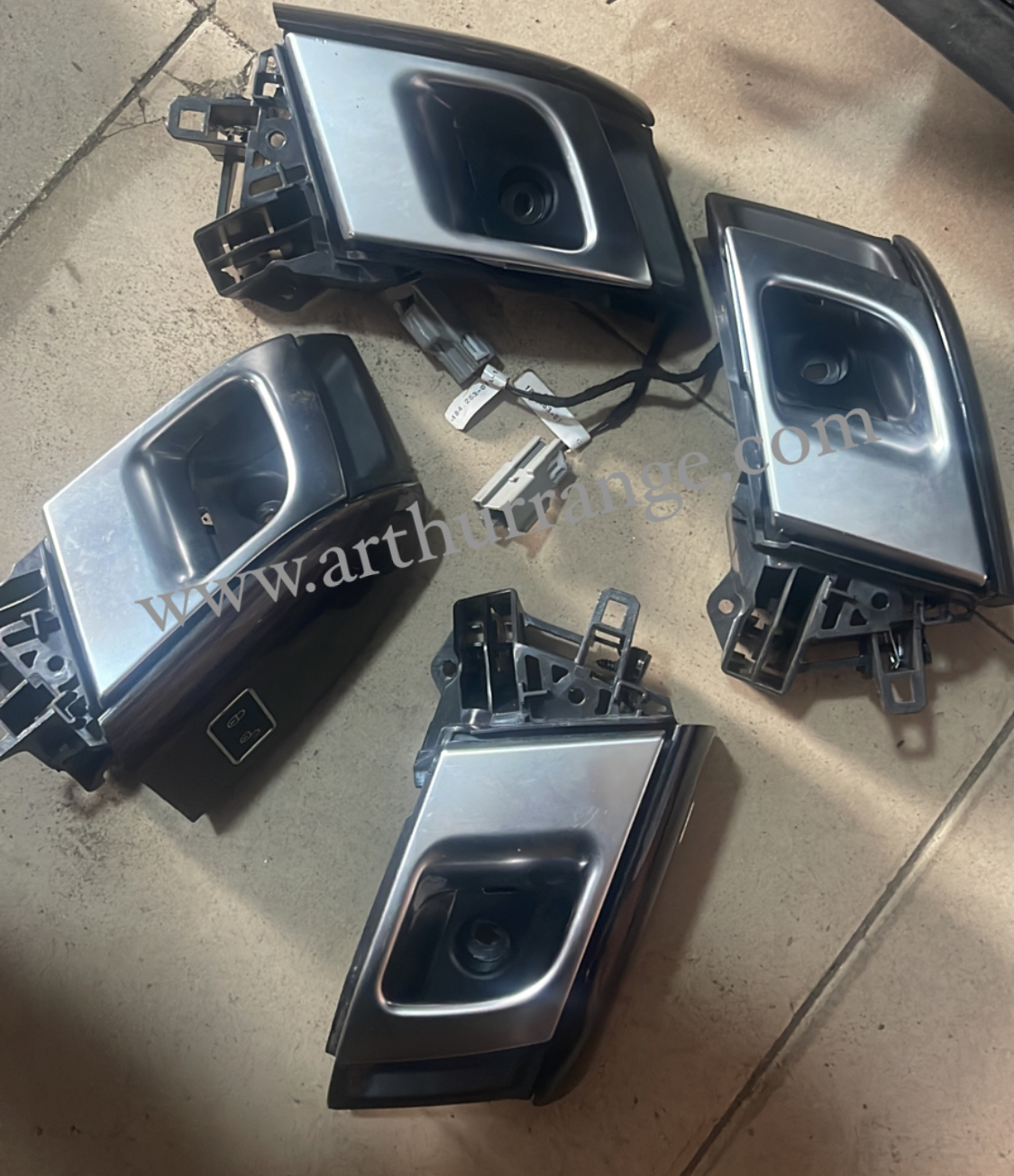 Inner Door Opener Sports / Voque 2014-2018 - View 3