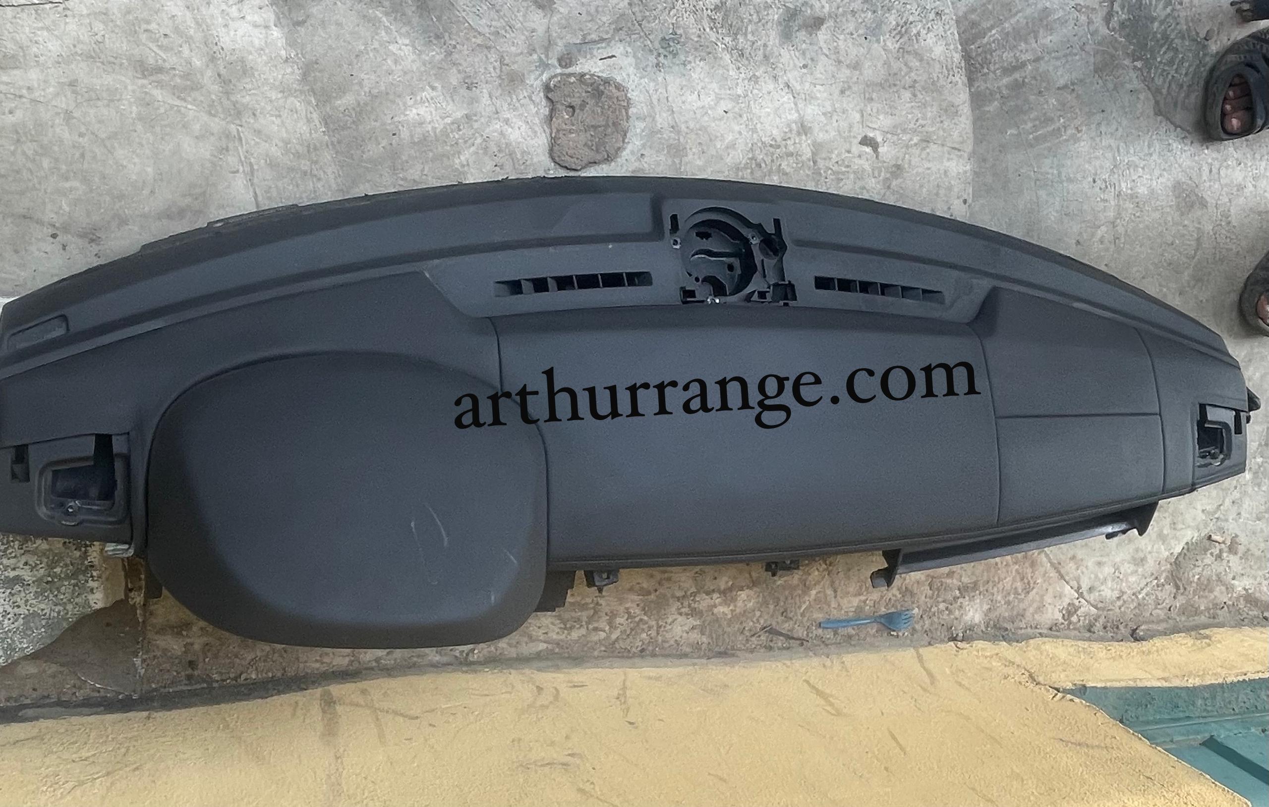 Upper Dashboard Sports / Lr3 2006-2008 - View 4