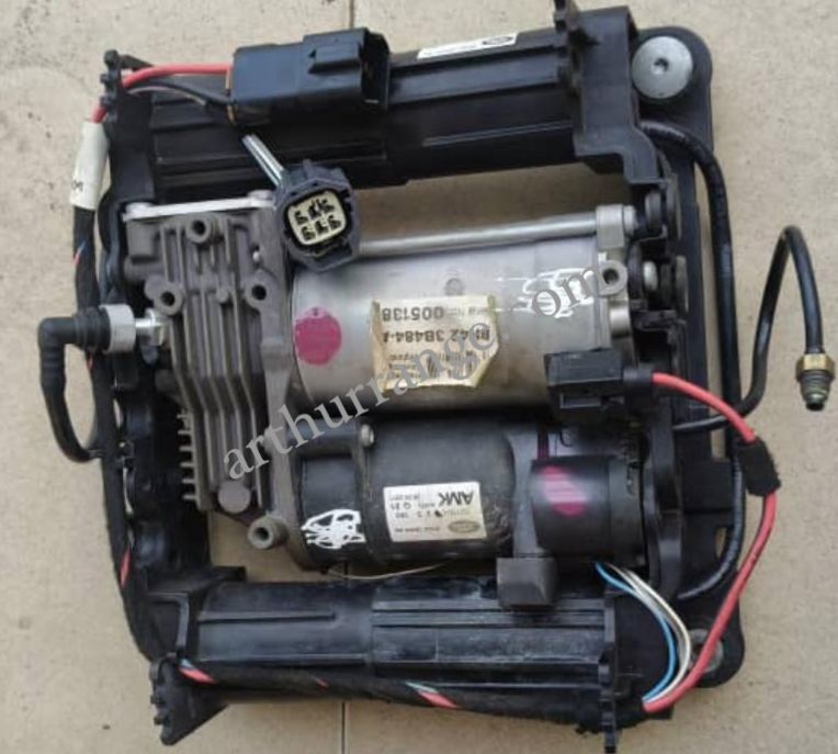 Suspension Pump Vogue 2010 - View 2