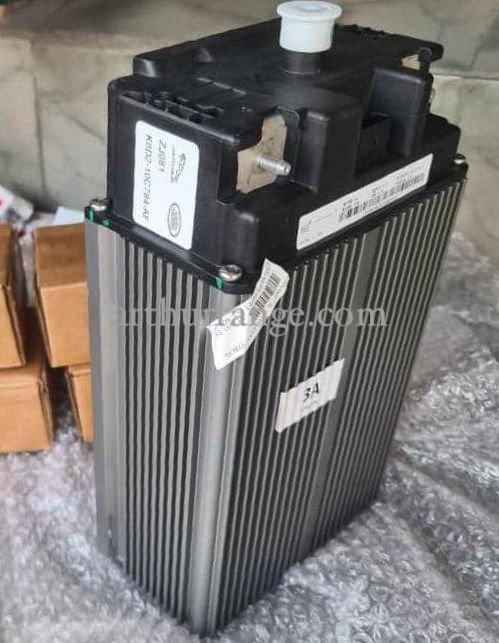 Auxiliary Battery Straight 6